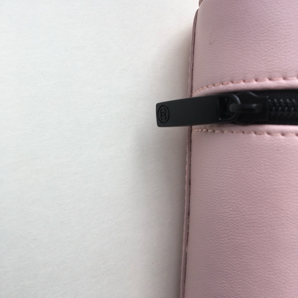 - Chanel Codes Couleur Limited Edition Brush Pouch Only!!! - Picture 3 of 4